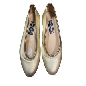 Stuart Weitzman Vintage Flats Women's Size 7.5 NARROW